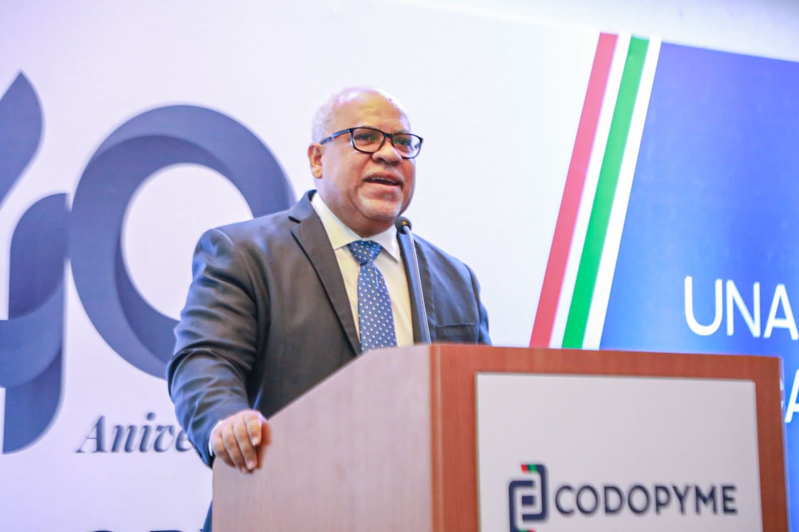 Gómez Mazara resalta liderazgo de CODOPYME a favor de microempresas